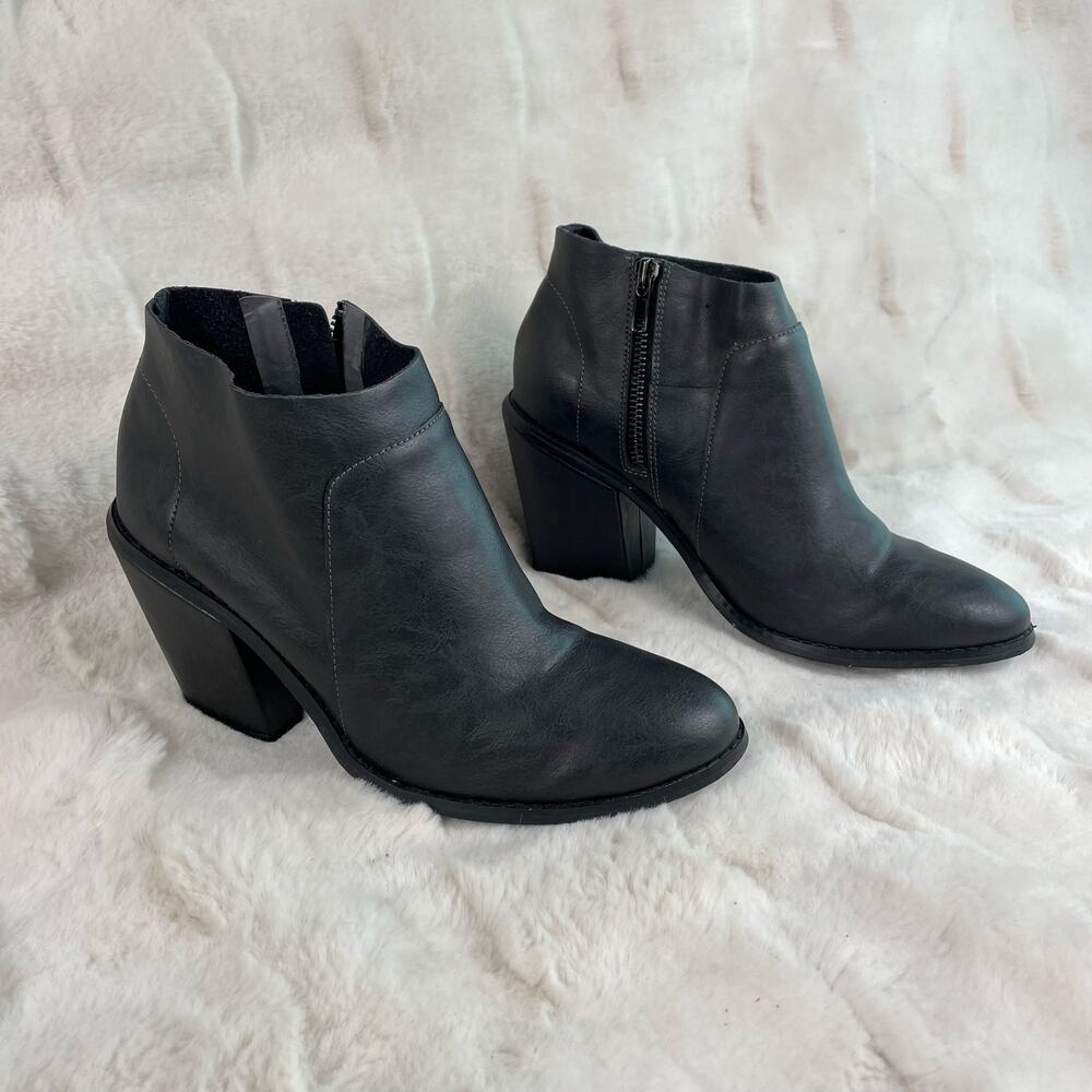 🔥Free People Farylrobin Black Leather Ankle Boots Bootie Minimalist Women 8